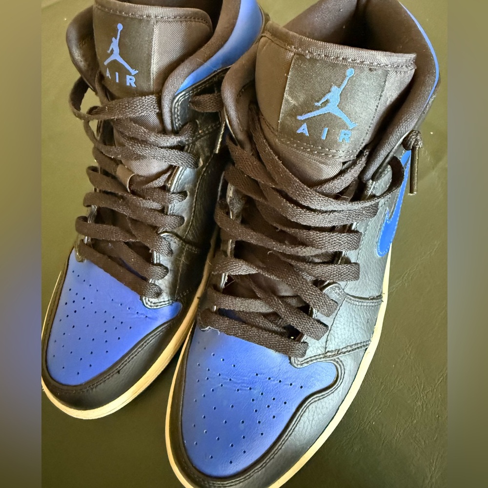 Nike Air Jordan 1 Retro Mid Royal Paint Splatter Men's 9.5 - Picture 2 of 4